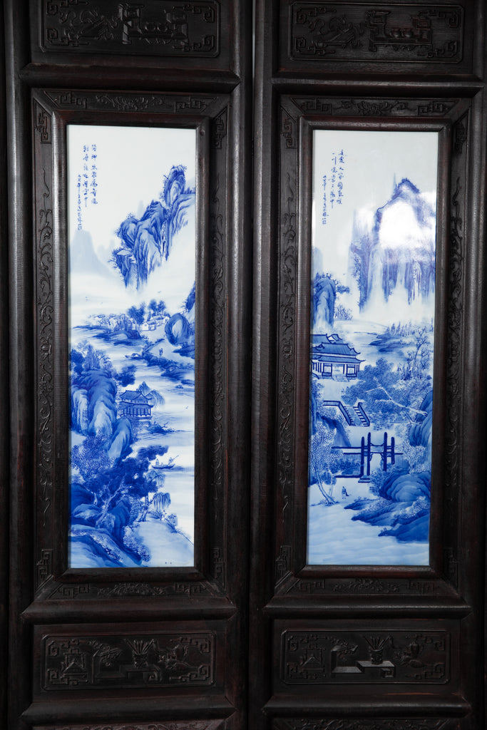 LARGE CHINESE BLUE AND WHITE PORCELAIN EIGHT PANEL SCREEN