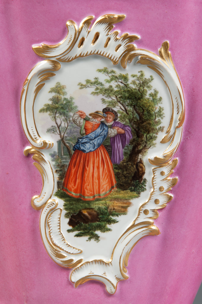 A PAIR OF MEISSEN PORCELAIN PINK GROUND CACHE POTS, 19TH CENTURY